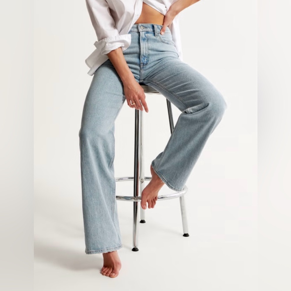 Abercrombie & Fitch High Rise 90’s Relaxed Denim Jeans
